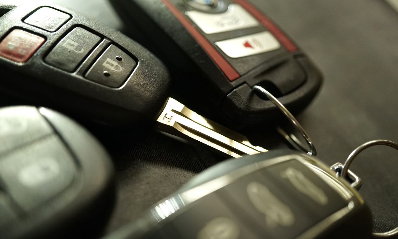 OEM vs Aftermarket Car Keys – A Locksmith-Focused Comparison